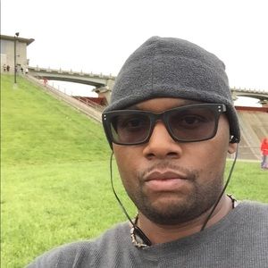 Meet your Posher, Shawn